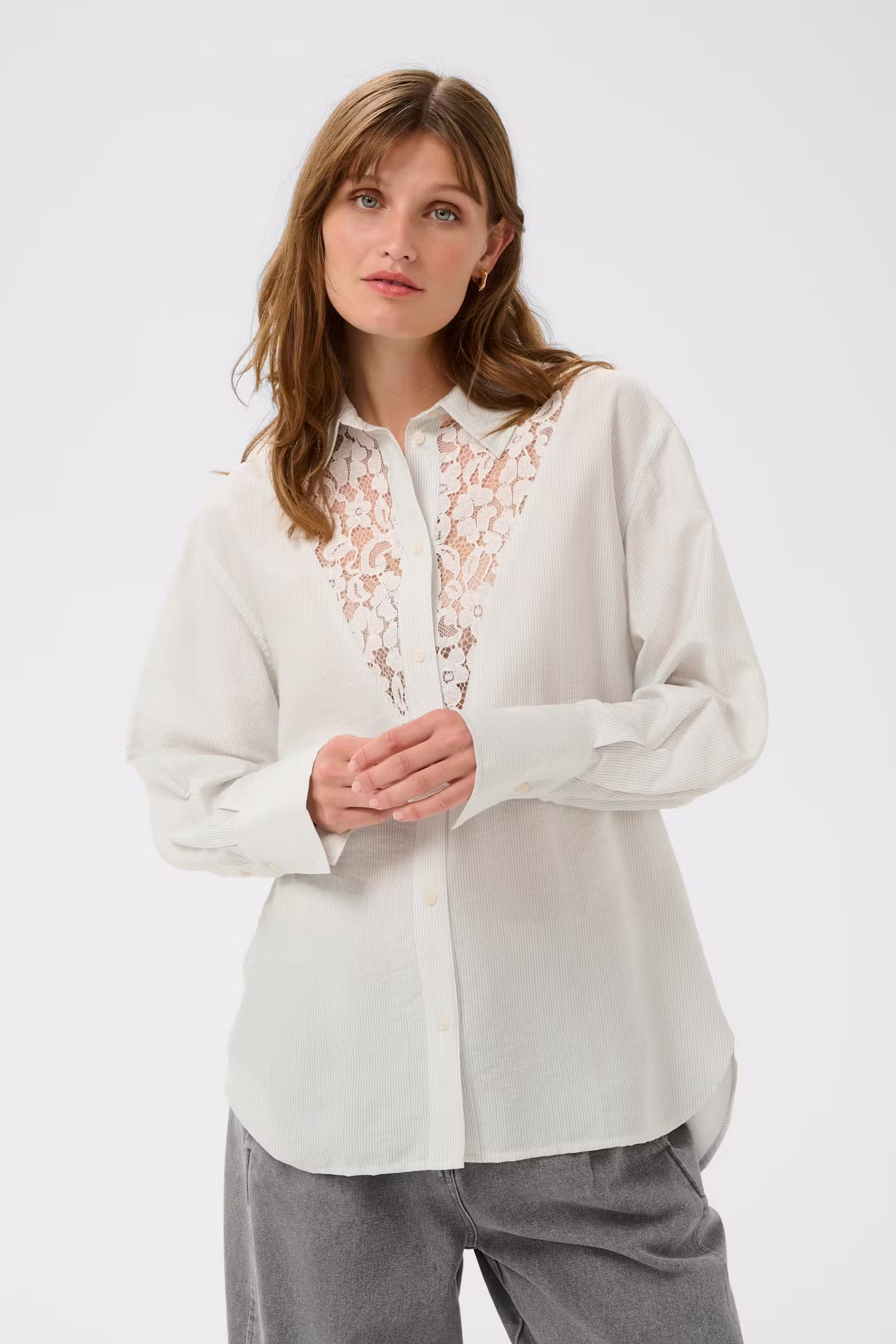 Koszula damska Soaked – elegancka, klasyczna i ponadczasowa 30409031