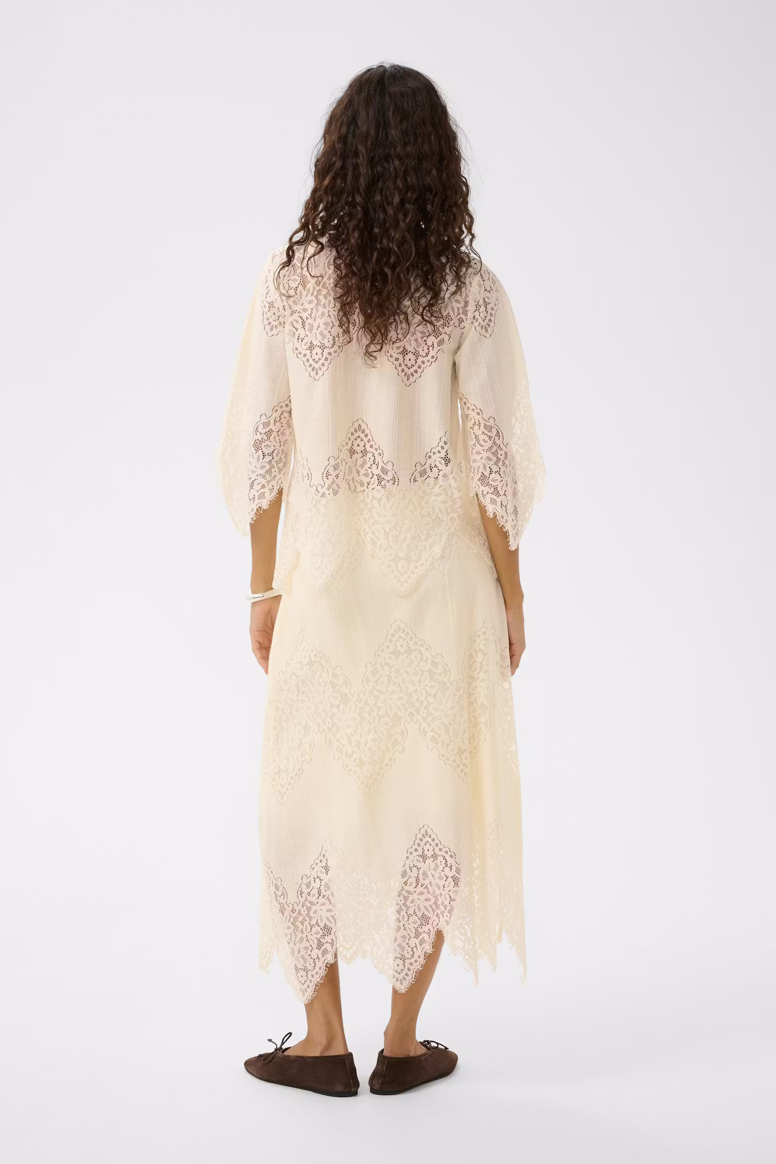 Koronkowa spódnica Soaked in Luxury – elegancja i kobiecy styl 30408874 - obrazek 3