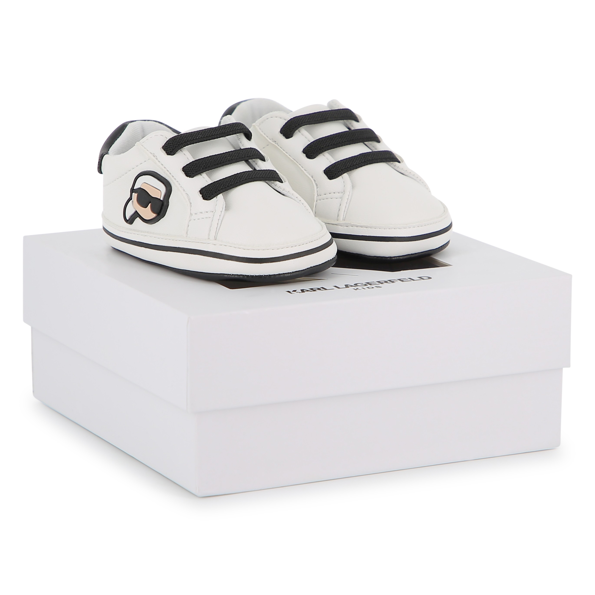 Buciki niechodki Karl Lagerfeld – sneakersy niemowlęce z ekologicznej skóry Z31185/10P - obrazek 2