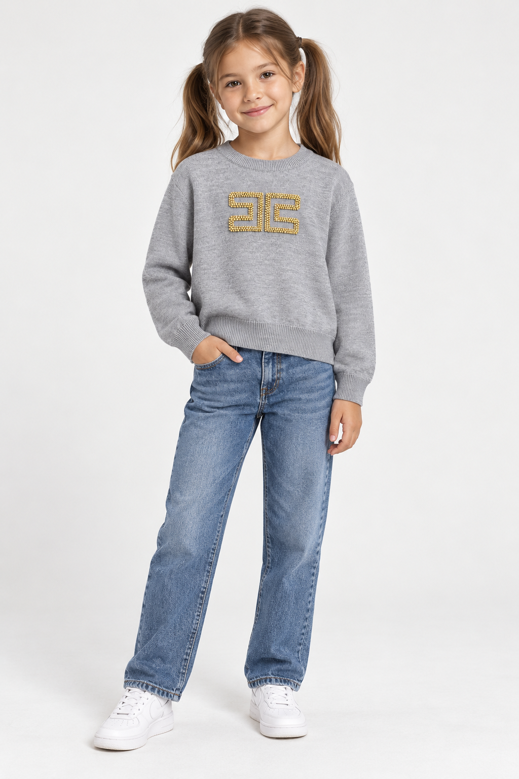 Sweterek dziewczęcy Elisabetta Franchi – elegancki szary sweter ze złotym logo